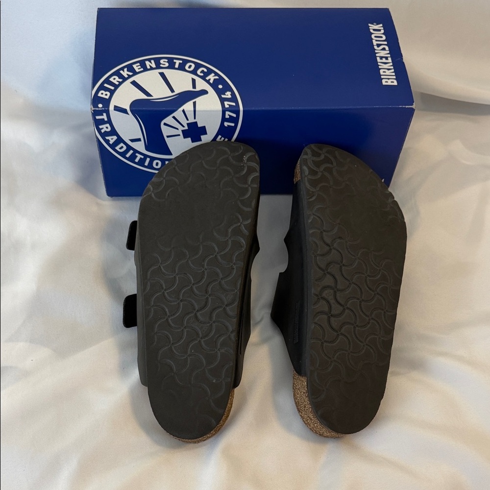 Birkenstock Men's Black Arizona Style Sandals - Picture 3 of 5